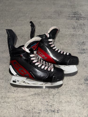 Red CCM JetSpeed FT 680 Hockey Skates Regular Width 6.5 (Used)