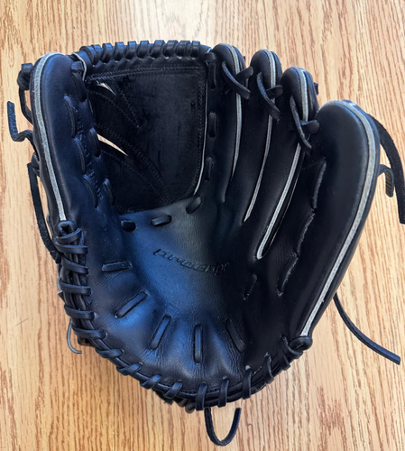 SSK Pitcher's Custom Pro Baseball Glove 11.75" (New)