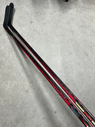 2 PACK 85 Flex Custom P92M Senior CCM JetSpeed FT4 Pro Right Hand Hockey Stick Pro Stock NHL (New)