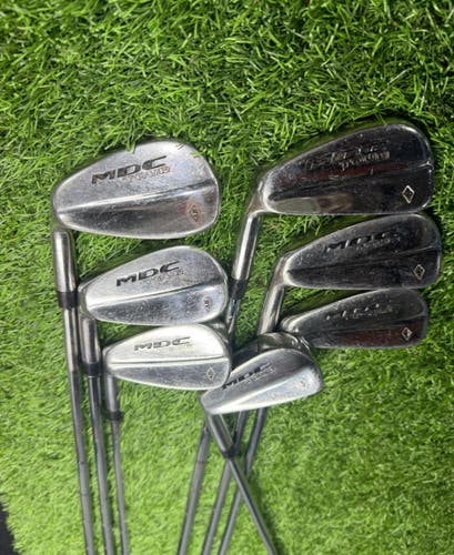 MDC - Tour S - IRON SET - 4-Pw - Steel - Stiff Flex - LH