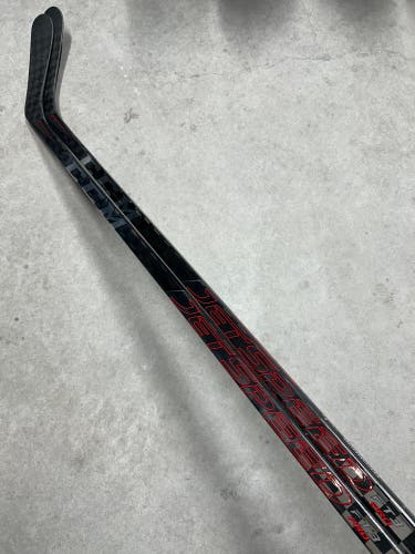 2 PACK 80 Flex P29 Senior CCM JetSpeed FT3 Pro Right Hand Hockey Stick Pro Stock NHL (New)