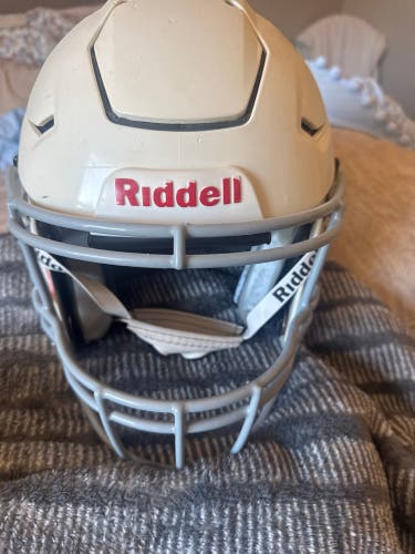 Youth Small Riddell SpeedFlex Helmet (Used)