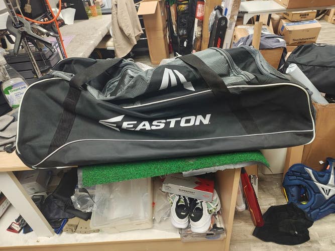 Easton Baseball Carrying Case Baseball Sports Equipment a159008bk