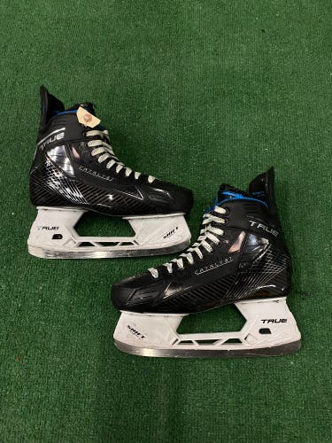 True Catalyst 5x4 Hockey Skates | Senior Size 9