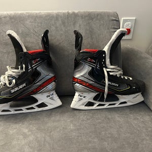 Bauer Vapor 2X Pro Hockey Skates Regular Width 8 (Used)