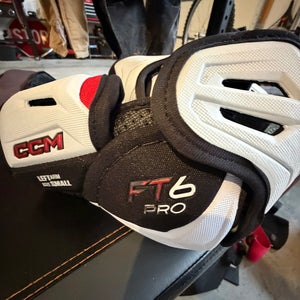 Senior Small CCM JetSpeed FT6 Pro Elbow Pads (Used)