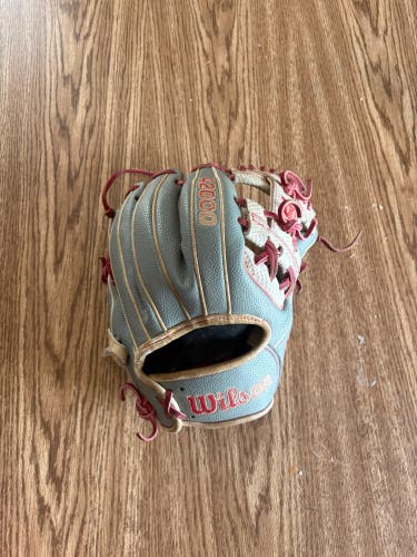 Wilson A2000 RH Infield Baseball Glove 11.5" (Used)