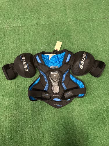 Medium Junior Bauer Vapor Shoulder Pads (Used)