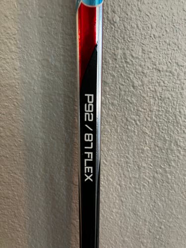 Custom Team USA Senior Bauer Vapor Hyperlite 2 Right Handed Hockey Stick P92 87 Flex (New)