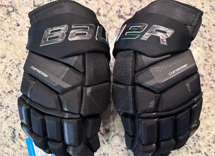 Bauer Supreme Mach Black Gloves 14" (New)