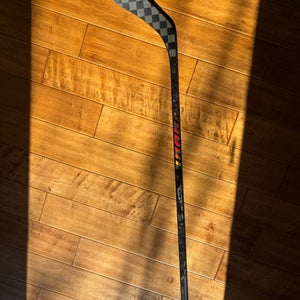 Youth Warrior Covert QR6 Pro Left Hand Hockey Stick W03 Less Than 30 Flex (Used)