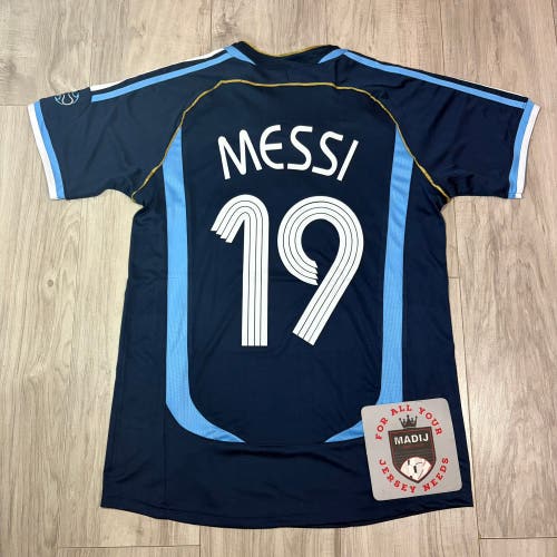 XXL Argentina Away 2006 Messi Retro Jersey