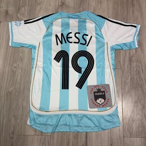 L Argentina Home 2006 Messi Retro Jersey