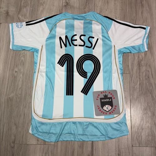 XL Argentina Home 2006 Messi Retro Jersey