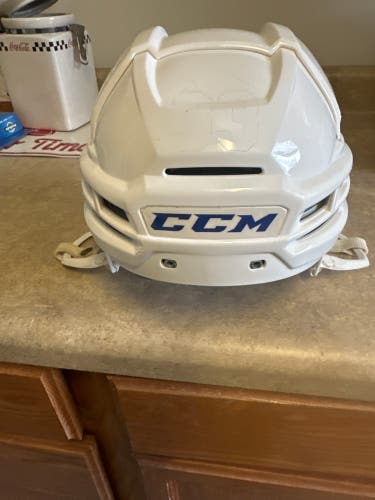 Medium CCM Tacks 910 Helmet (Used)