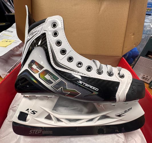 White 2025 CCM JetSpeed FT8 Pro Hockey Skates Regular Width 10 (New)