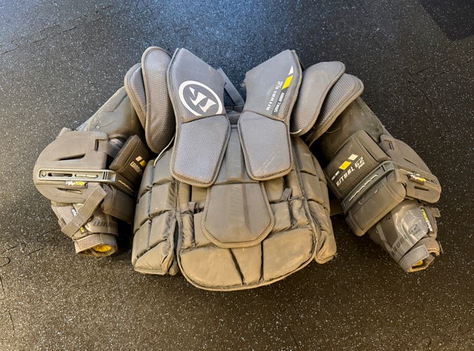 Small Warrior Ritual G2 PRO Goalie Chest Protector (Used)