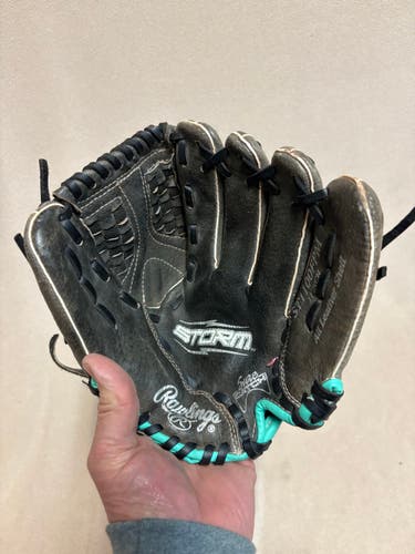 RH Rawlings Storm Softball Glove 10"
