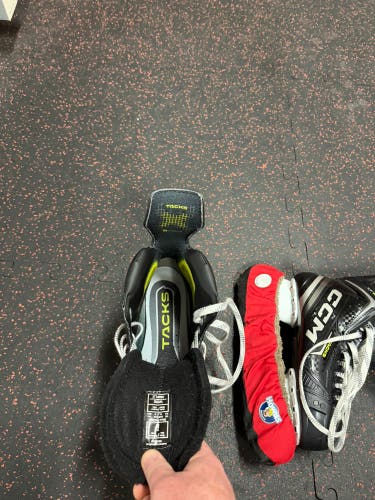 Black 2024 CCM Tacks XF 80 Hockey Skates Extra Wide Width 8 (Used)