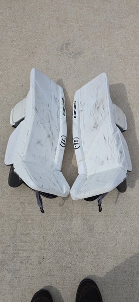 28" Warrior Ritual G6 E+ Goalie Leg Pads (Used)