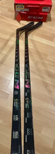 New! 2 pack! 2 x 65 Flex Right Hand P28 CCM XF Ghost