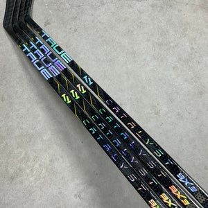 4 PACK 90 Flex P29 Senior True Catalyst 9x3 Right Hand Hockey Stick Pro Stock (New)