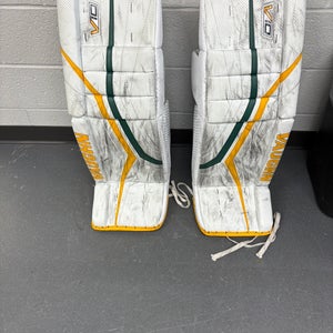 33" Vaughn V10 Pro Carbon Regular Goalie Full Set (Used)