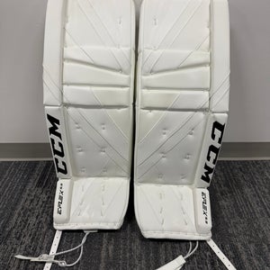 34" + 1 CCM Extreme Flex 5.9 Goalie Leg Pads (New)