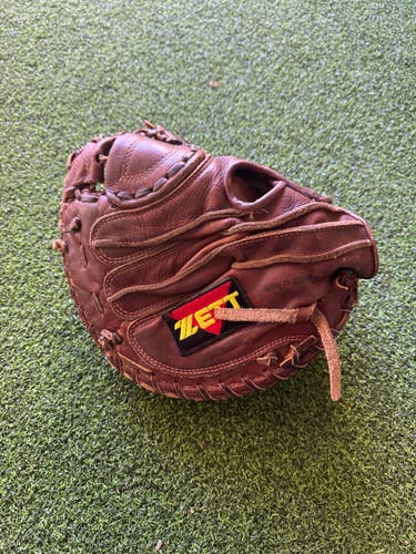 Zett Pro Status RH Catcher's Baseball Glove 32" (Used)