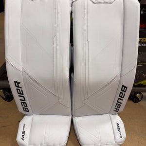 Medium 2022 Bauer Supreme M5 Pro Goalie Leg Pads (New)