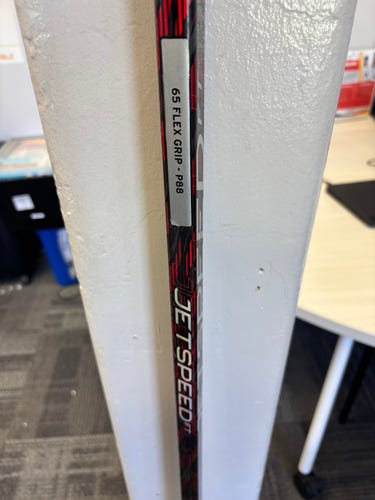 Intermediate CCM JetSpeed FT5 Right Handed Hockey Stick P88 65 Flex (New)