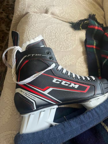 2017 CCM JetSpeed FT340 Hockey Skates Regular Width 10 (Used)