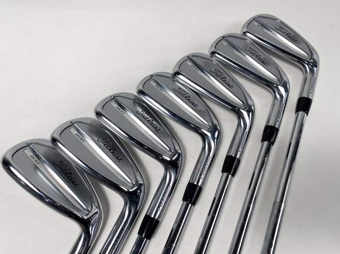 Titleist T200 2023 Iron Set 5-PW+GW True Temper AMT R300 Black Regular RH