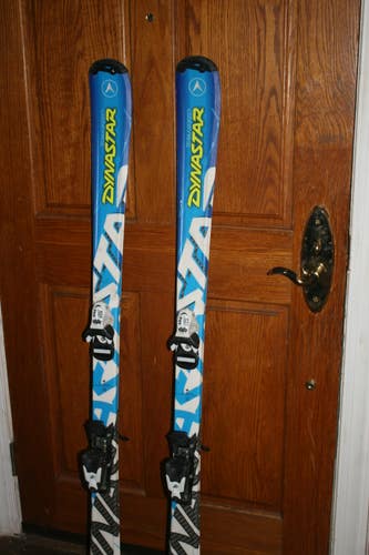 All Mountain 140 cm Dynastar Team Speed Skis With Look Adustable Bindings