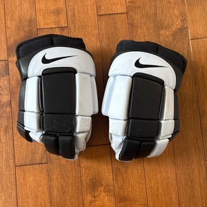 Nike Gloves 14" (Used)