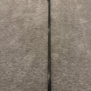 Junior Bauer Vapor Hyperlite 2 Right Handed Hockey Stick P28 40 Flex (Used)