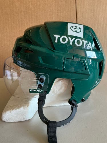 CCM Vector V08 Pro Stock Hockey Helmet Visor Combo Medium Forest Green WILD 7154