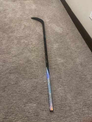 Intermediate Bauer Nexus Tracer Right Handed Hockey Stick P28 55 Flex (Used)