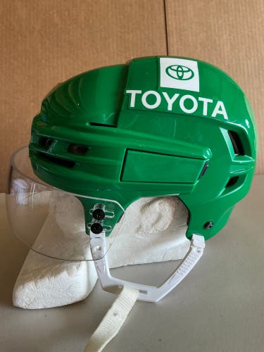 CCM Tacks 910 Pro Stock Hockey Helmet Visor Combo Small Green WILD 1037