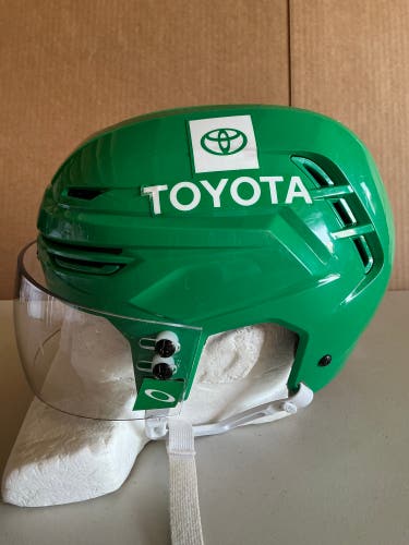 Warrior Alpha One Pro Stock Hockey Helmet And Visor Combo Green WILD 1765