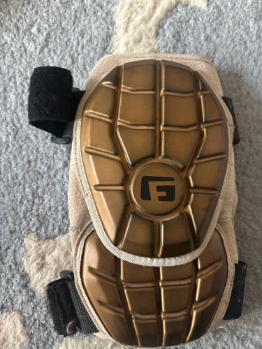 Gold Junior Elbow Protection (Used)