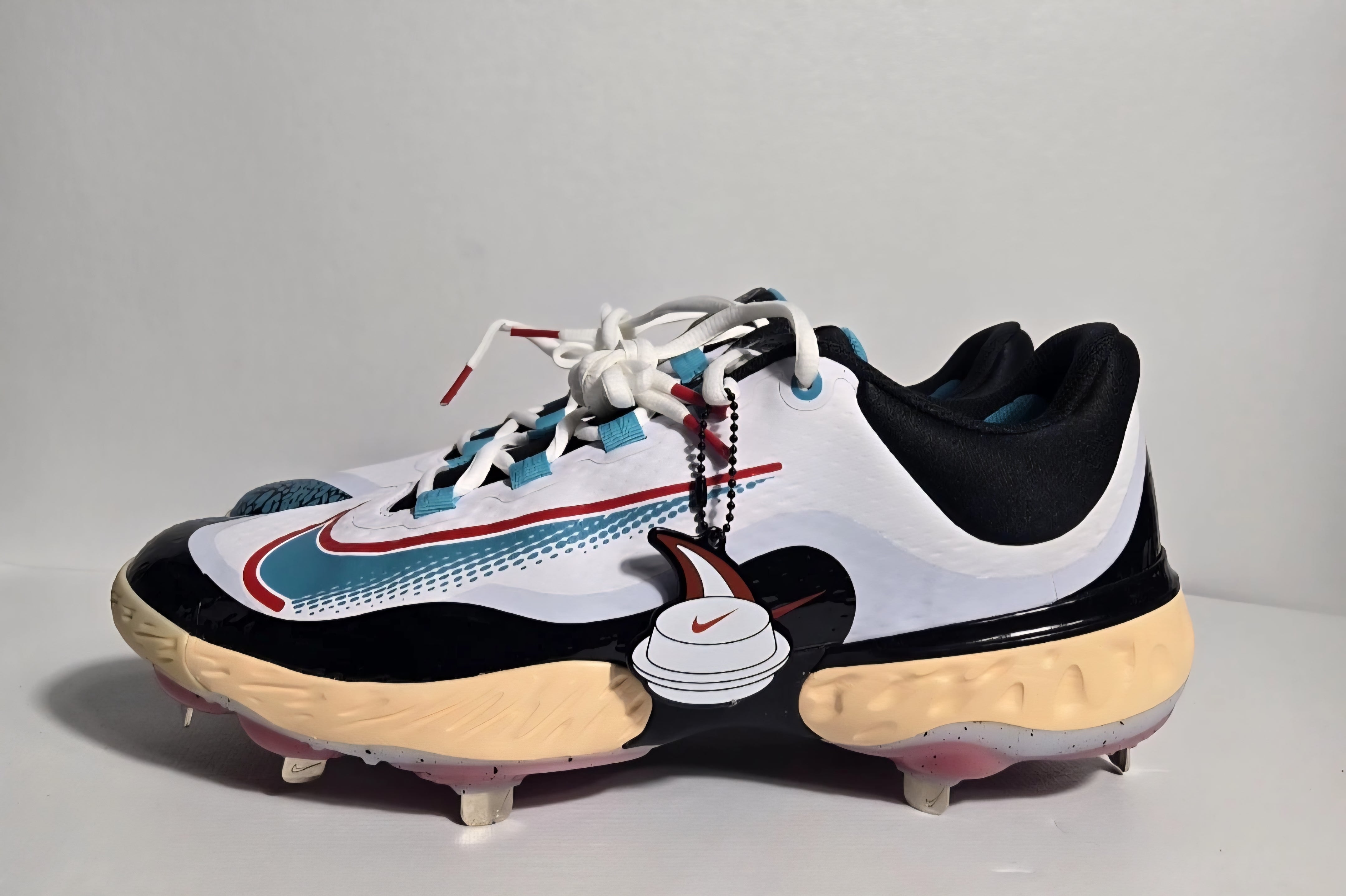 Nike Alpha Huarache Elite 4 Low Metal Baseball P.E Sample 