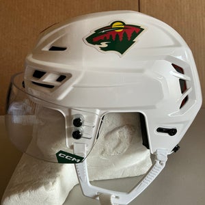 CCM Tacks 710 Pro Stock Hockey Helmet Visor Combo Small  White WILD 7571