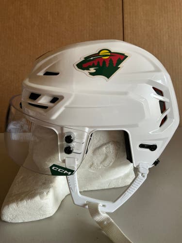 CCM Tacks 710 Pro Stock Hockey Helmet Visor Combo Small  White WILD 7571