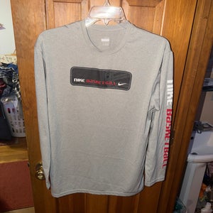 Boy’s XL (18-20) Nike Basketball Dri-FIT long-sleeve T-shirt