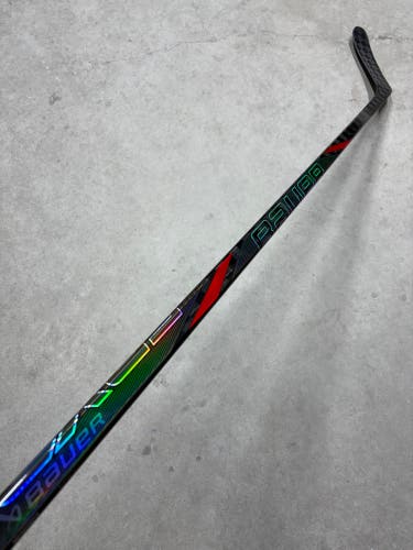95 Flex Custom P28 Senior Bauer Tracer Left Hand Hockey Stick Pro Stock (New)