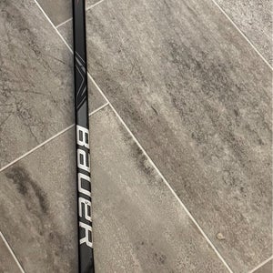 Youth Bauer Vapor Flylite Left Hand Hockey Stick P88 30 Flex (Used)