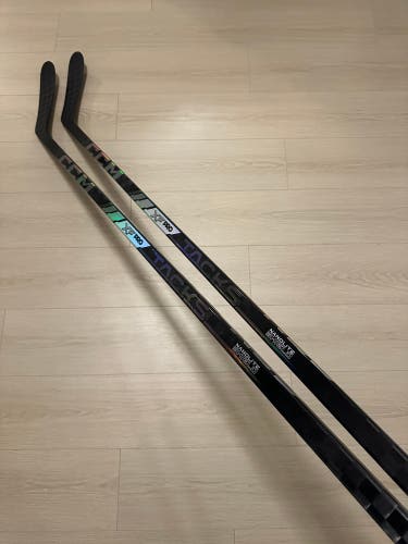 (2-pack) New Pro Stock CCM XF Pro P28M 85 Flex