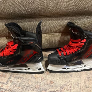 CCM JetSpeed Vibe Hockey Skates Regular Width 9 (Used)