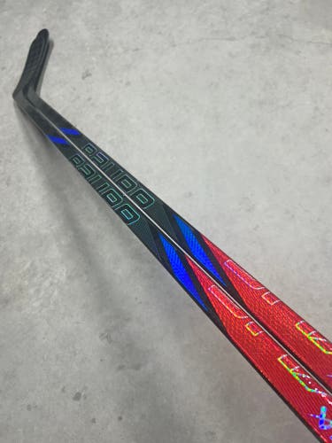 2 PACK 102 Flex P92M Senior Bauer Tracer Right Hand Hockey Stick Pro Stock NHL (New)